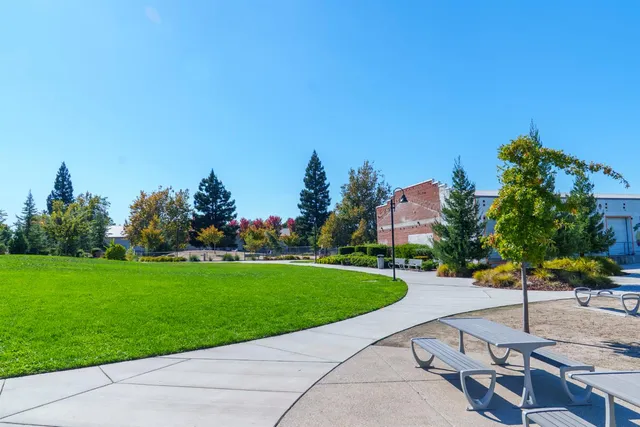 $445,900 | 467 Tailoff Lane, Sacramento, CA 95818