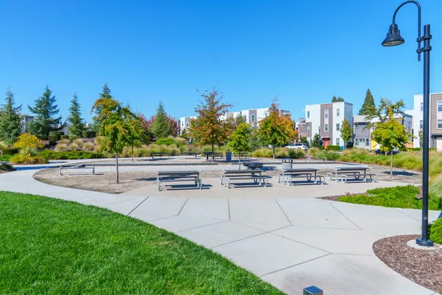 $445,900 | 467 Tailoff Lane, Sacramento, CA 95818