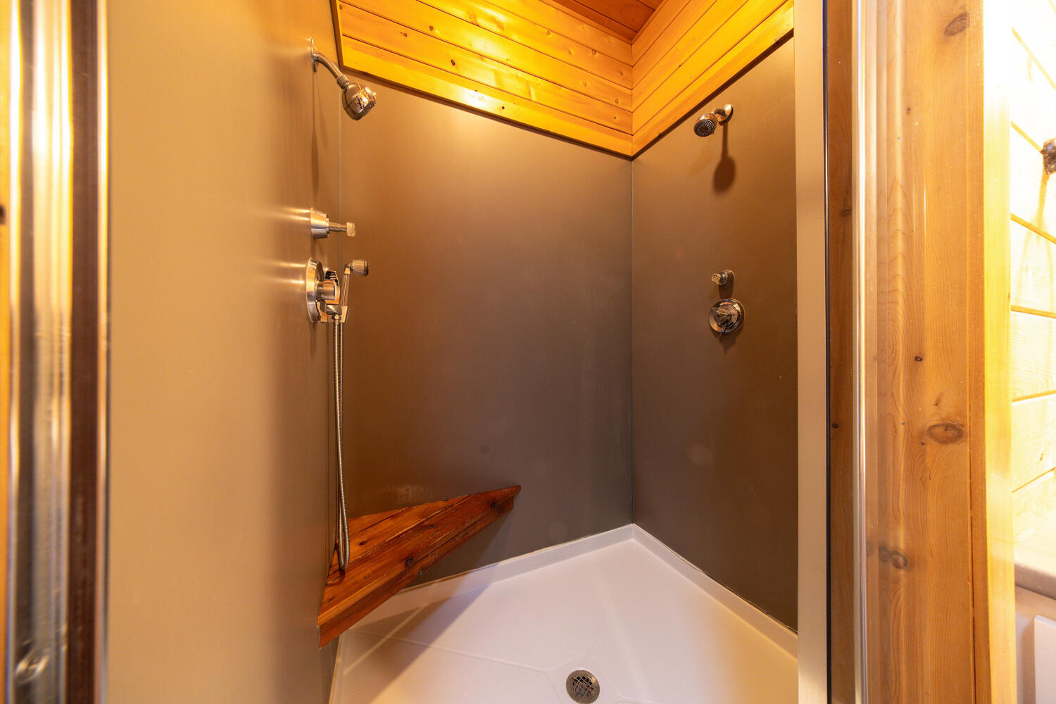 1700 Tremont Road Seal Cove, ME 04674 - Photo 51 of 86 INT. PRIMARY ENSUITE (3)