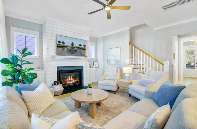 $1,225,000 | 1368 Founders Way, Mount Pleasant, SC 29464