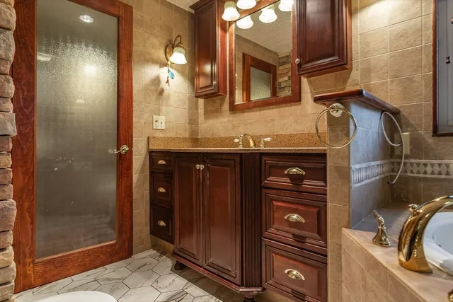 a view of a walk in closet