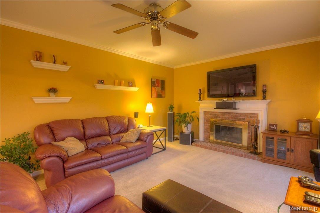 6741 Carlton Road Canton, MI 48187 - Photo 12 of 19 23 LR.jpg