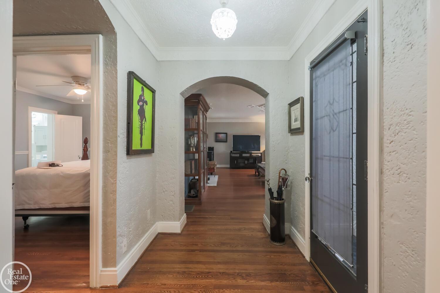 344 Neff Road Grosse Pointe, MI 48230 - Photo 12 of 41 50096730-12.JPG