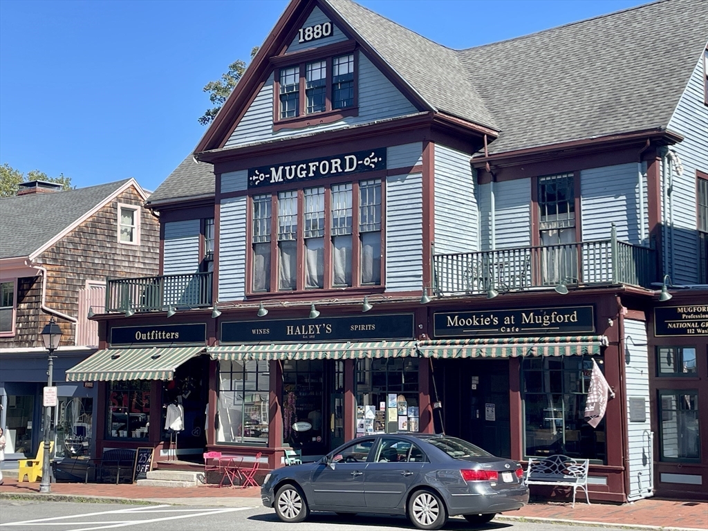 1 Green Street, Unit 2 Marblehead, MA 01945 - Photo 30 of 31 a car parked in front of a building