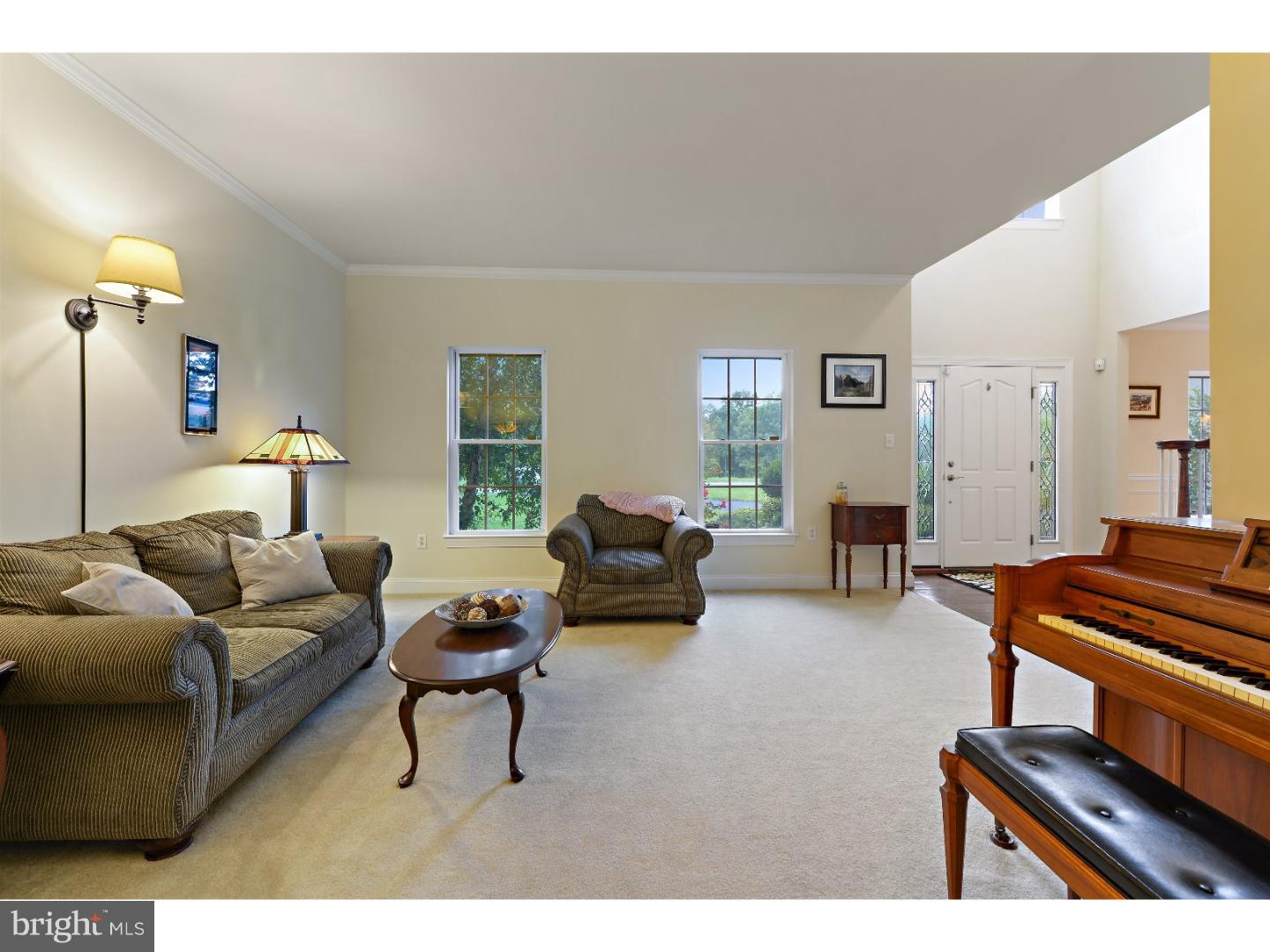 425 Hartman Road Reading, PA 19606 - Photo 5 of 25 Living Room