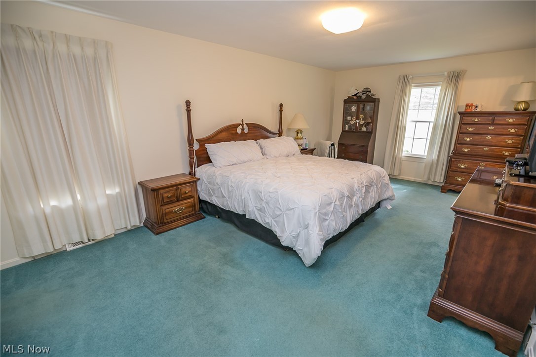 935 Gulf Road Elyria, OH 44035 - Photo 12 of 35 Gallery Image 12