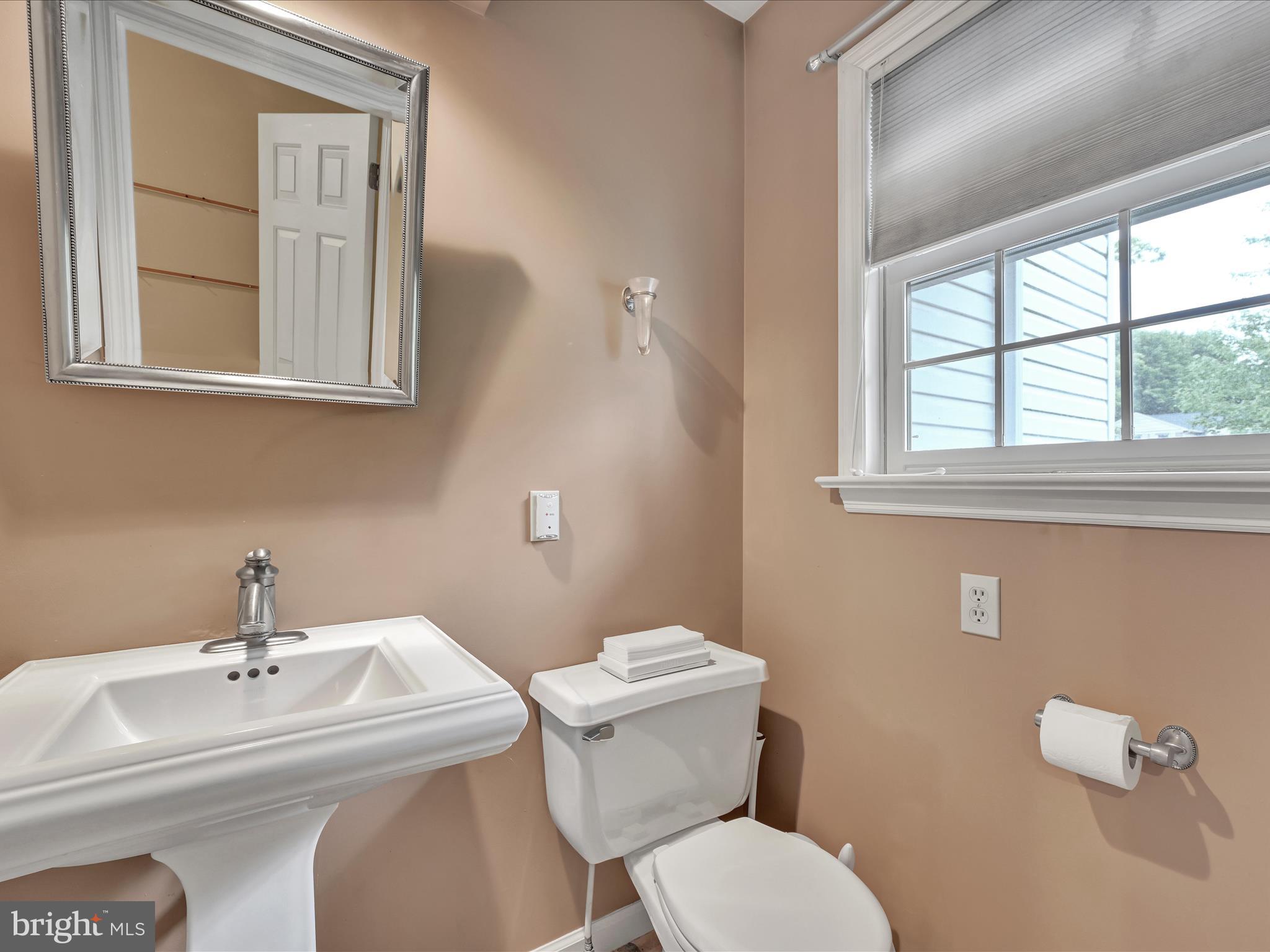 2449 Raleigh Drive Lancaster, PA 17601 - Photo 19 of 37 powder room