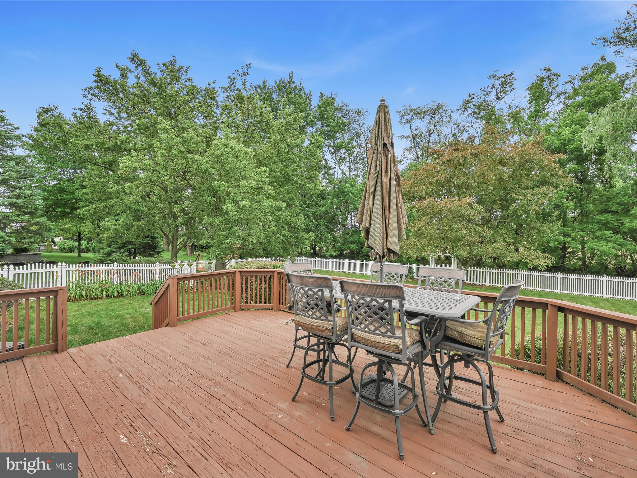 2449 Raleigh Drive Lancaster, PA 17601 - Photo 34 of 37 deck