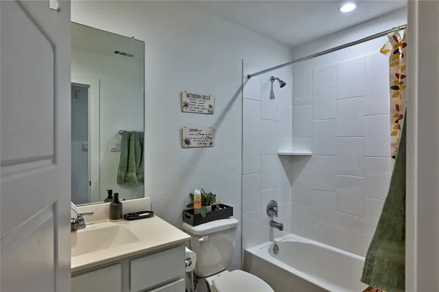 $2,550 | 8522 Kokernot Lane, Rosharon, TX 77583