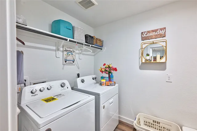 $2,550 | 8522 Kokernot Lane, Rosharon, TX 77583