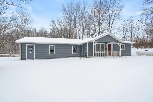 $290,000 | 6670 Keyes Road, Bellevue, MI 49021