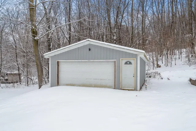 $290,000 | 6670 Keyes Road, Bellevue, MI 49021