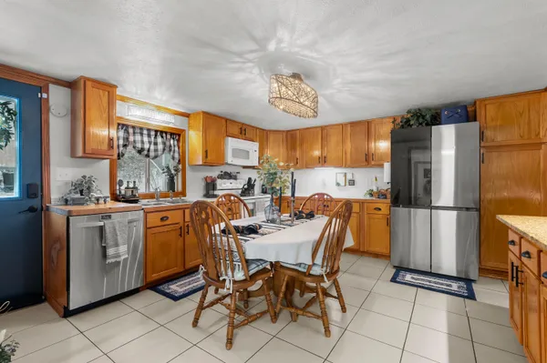 $290,000 | 6670 Keyes Road, Bellevue, MI 49021