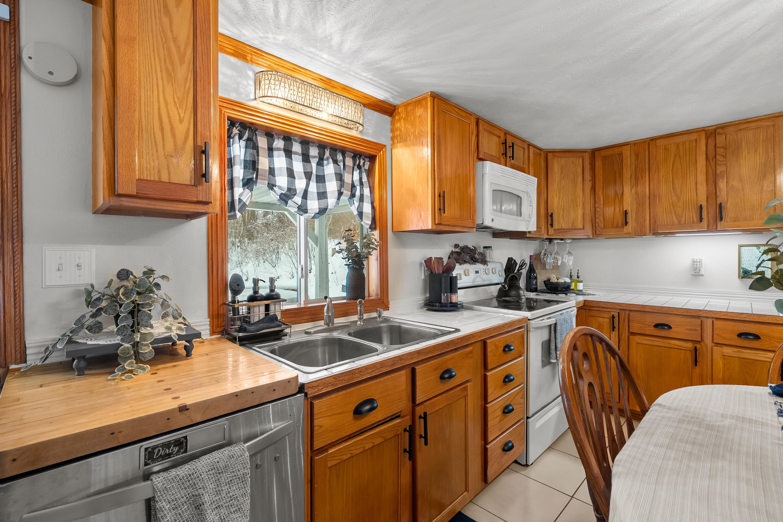 6670 Keyes Road Bellevue, MI 49021 - Photo 8 of 33 Keyes Rd 6670 Bellevue 49012-7