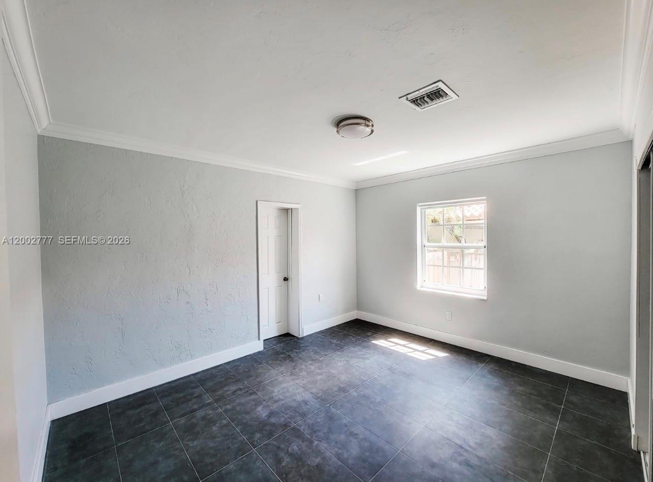 3685 Southwest 1st Avenue Miami, FL 33145 - Photo 10 of 11