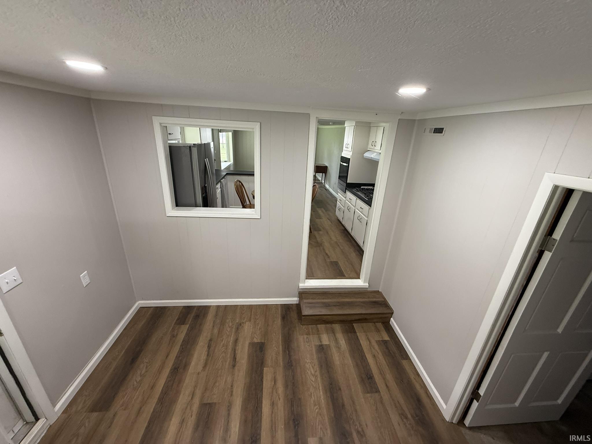 1265 West Bell Road Bloomington, IN 47404 - Photo 17 of 19