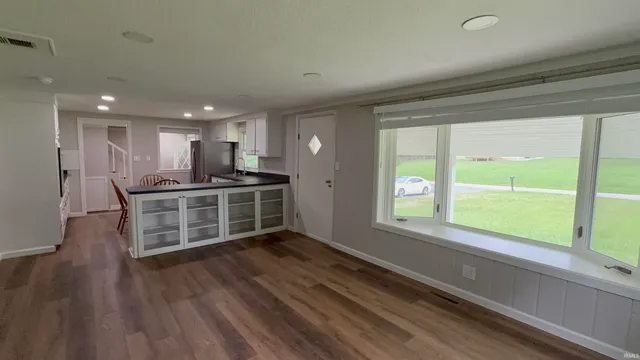 $1,895 | 1265 West Bell Road, Bloomington, IN 47404