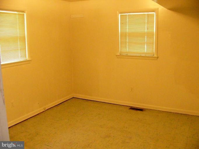 6902 Elbrook Road Hyattsville, MD 20784 - Photo 11 of 23 Bedroom #4