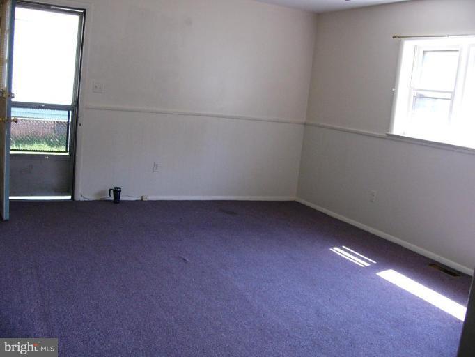 6902 Elbrook Road Hyattsville, MD 20784 - Photo 12 of 23 Family Room