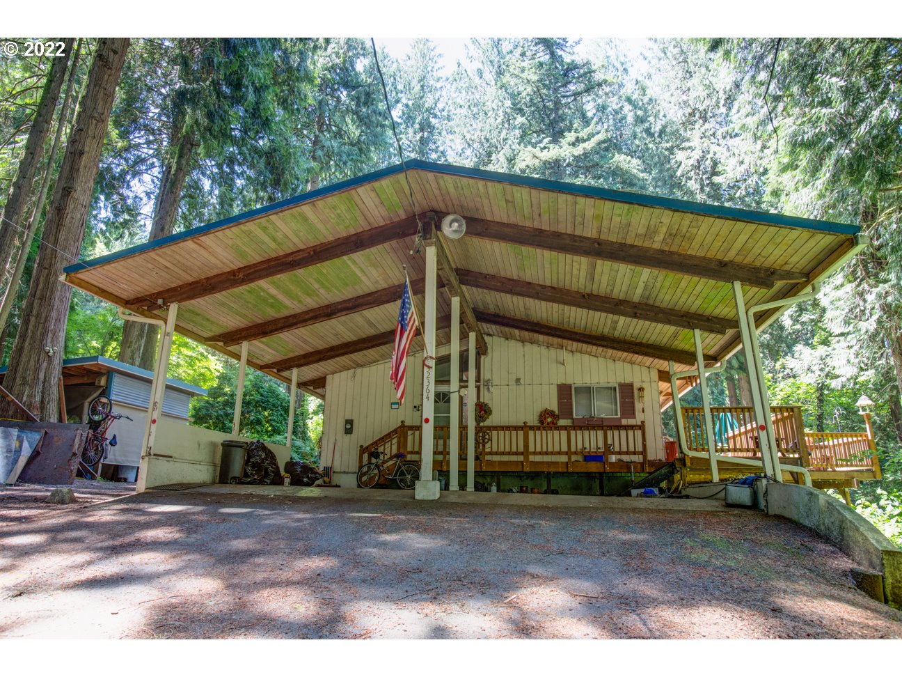 32364 Southeast Bluff Road Boring, OR 97009 - Photo 2 of 32 Gallery Image 2