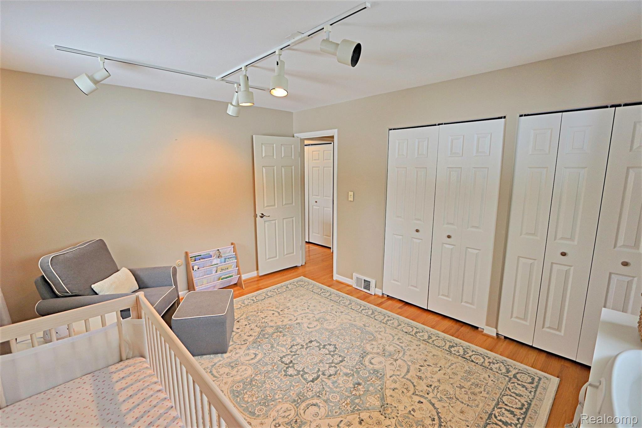 7141 Fairhill Road Bloomfield Hills, MI 48301 - Photo 20 of 47 Bedroom 2