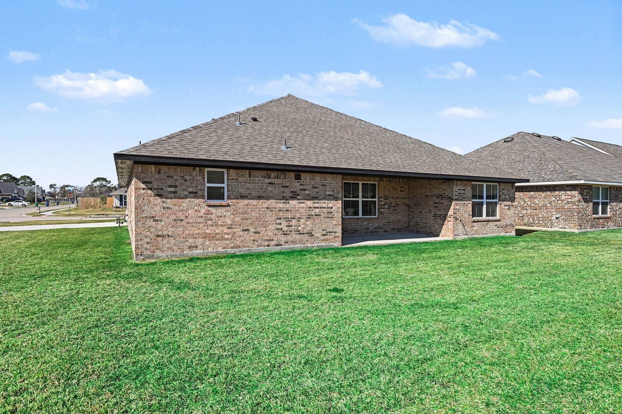 18 Gemstone Court Angleton, TX 77515 - Photo 27 of 29