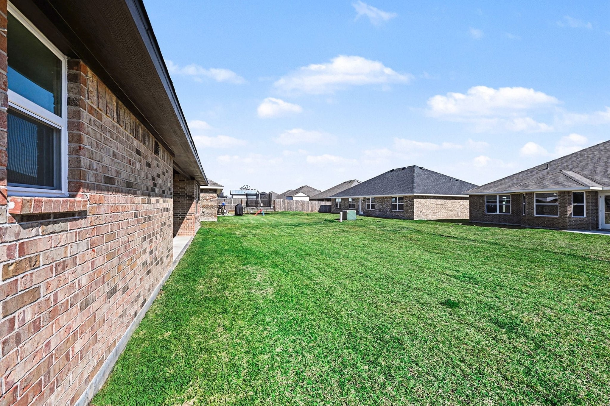 18 Gemstone Court Angleton, TX 77515 - Photo 28 of 29