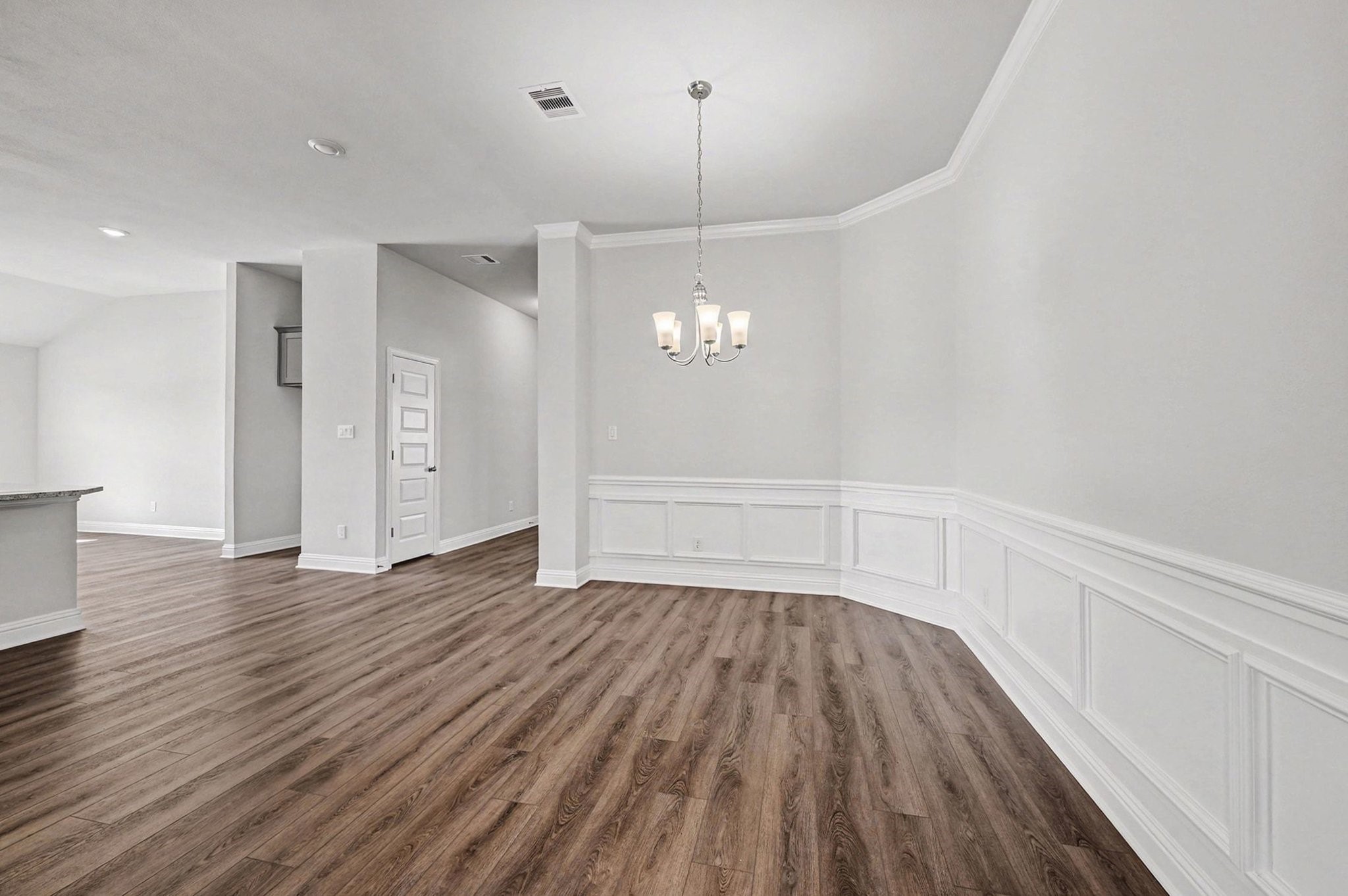 18 Gemstone Court Angleton, TX 77515 - Photo 6 of 29