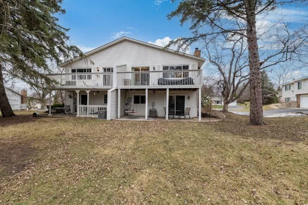 $284,900 | 1509 West 140th Street, Burnsville, MN 55337