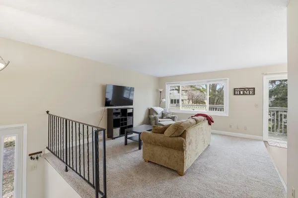 $284,900 | 1509 West 140th Street, Burnsville, MN 55337