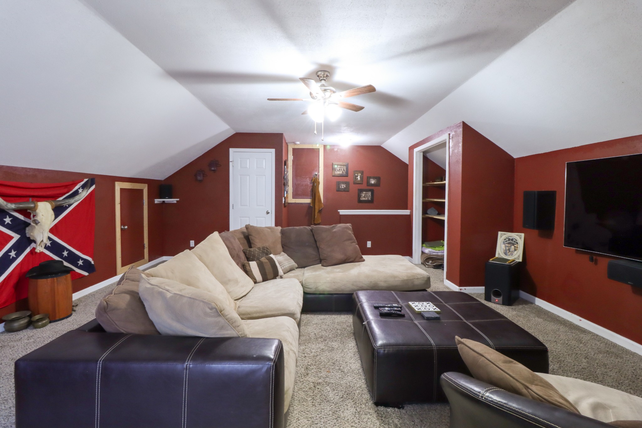 6183 H B Lee Road Springfield, TN 37172 - Photo 22 of 23 a living room with furniture and a flat screen tv