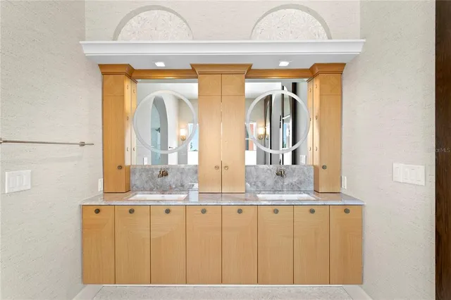 $15,000,000 | 501 Brightwaters Boulevard Northeast, St. Petersburg, FL 33704