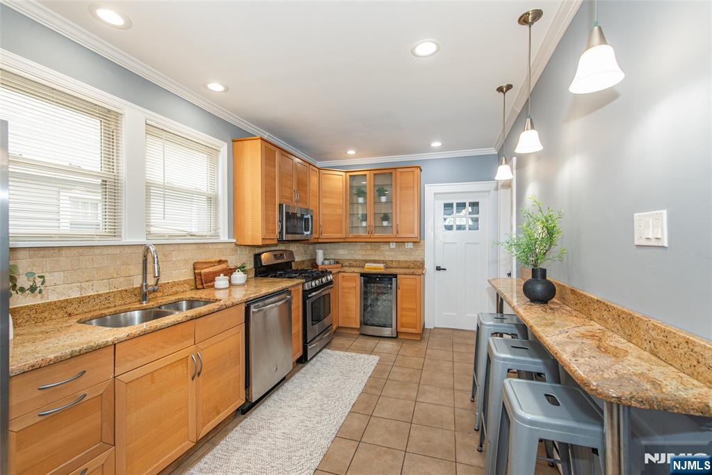 412 Berkeley Avenue Bloomfield, NJ 07003 - Photo 15 of 50