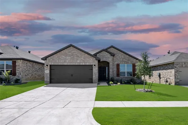 $309,900 | 1913 Seminole Drive, Cleburne, TX 76033