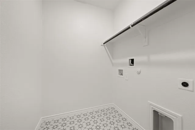 $319,900 | 1913 Seminole Drive, Cleburne, TX 76033