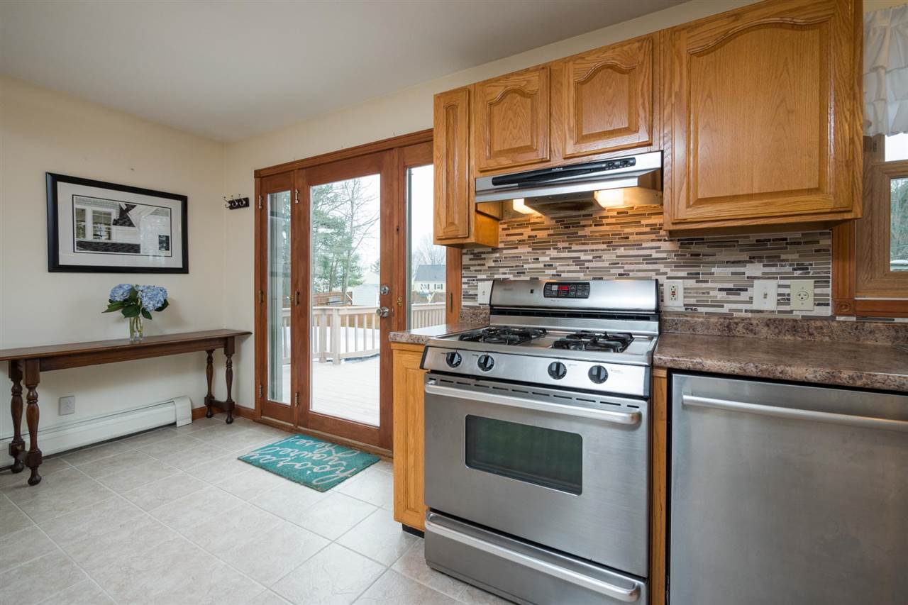 3 Garrison Road Dover, NH 03820 - Photo 3 of 37 Gallery Image 3