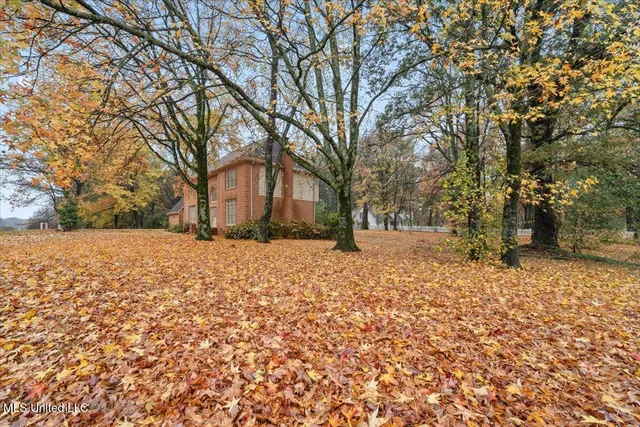 $435,000 | 6965 Fox Chase Drive, Southaven, MS 38671