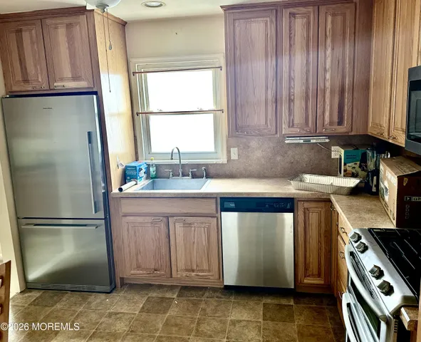 $279,000 | 3 Caldwell Drive, Toms River, NJ 08757