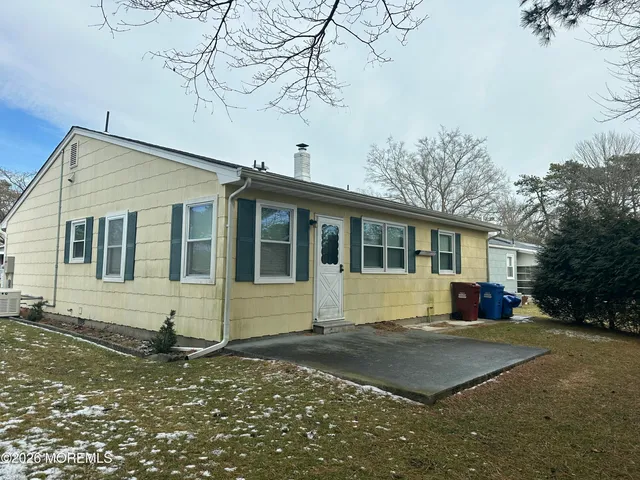 $279,000 | 3 Caldwell Drive, Toms River, NJ 08757
