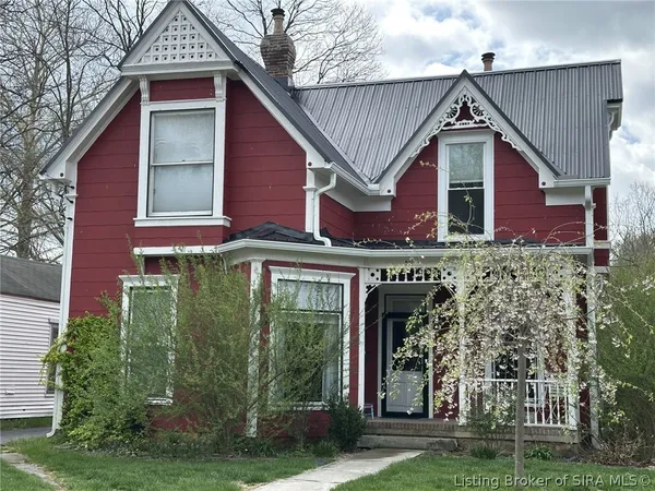 $299,900 | 511 East Chestnut Street, Corydon, IN 47112