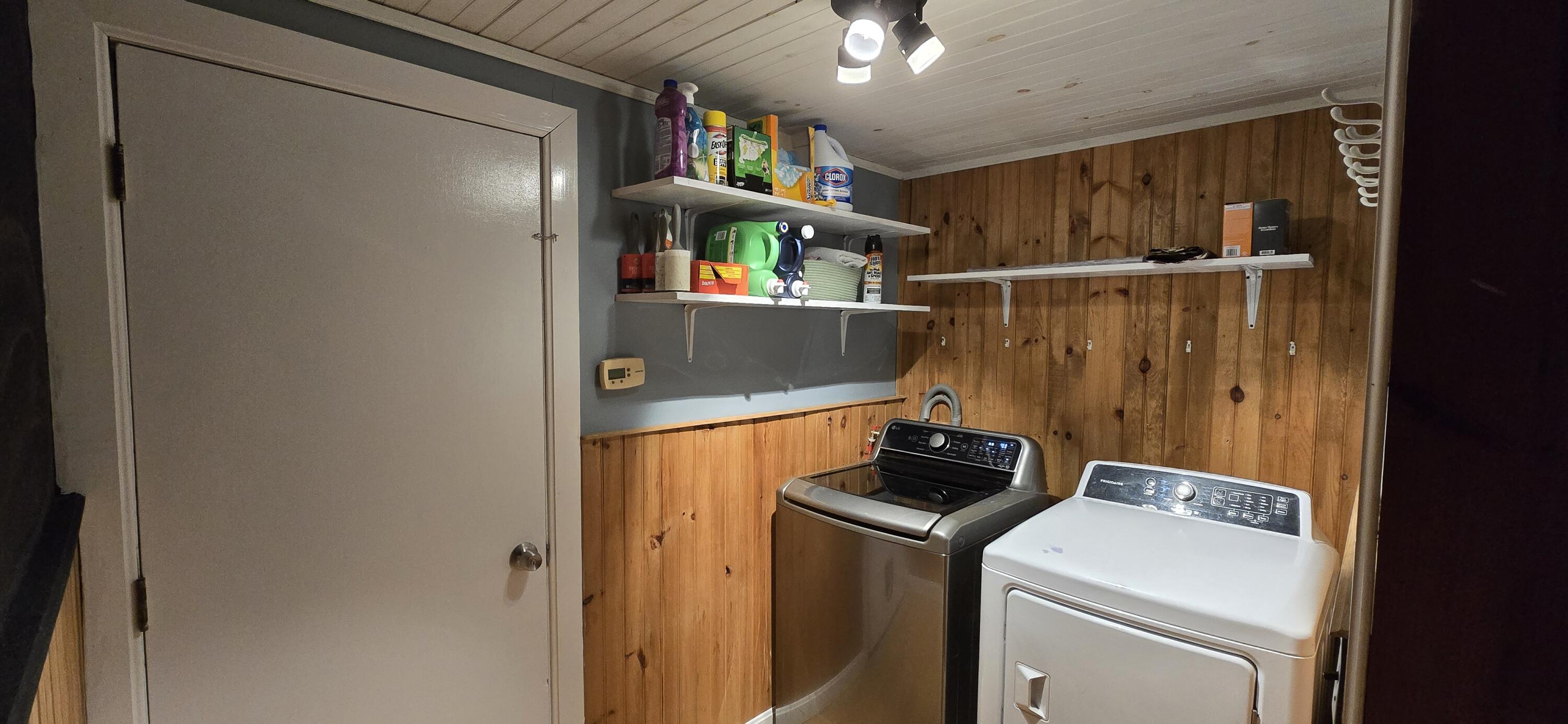 62 Etna Road Plymouth, ME 04969 - Photo 32 of 37 32 - Laundry