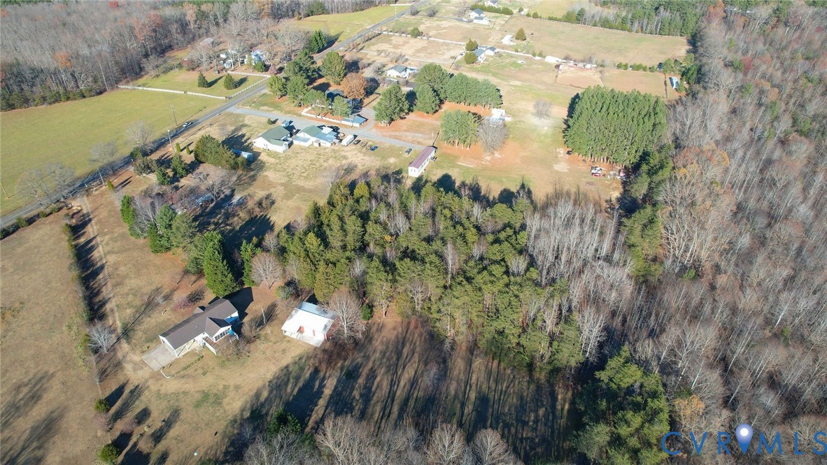 1055 Pendleton Road Mineral, VA 23117 - Photo 29 of 30 a picture of flowers with wooden floor