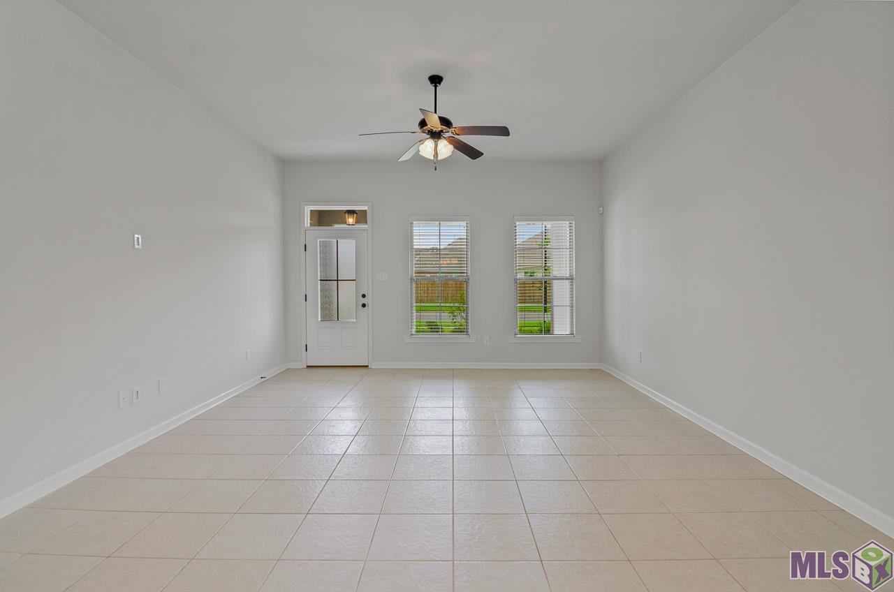 38469 Brown Road Prairieville, LA 70769 - Photo 4 of 25 Gallery Image 4