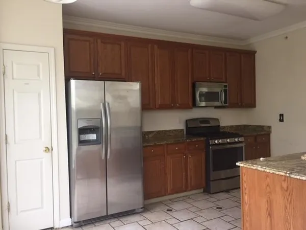 $3,950 | 15 Alexander Court, Jersey City, NJ 07305