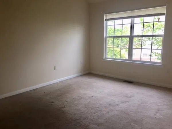 $3,950 | 15 Alexander Court, Jersey City, NJ 07305