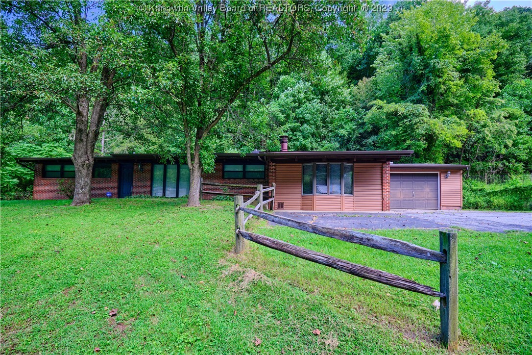 816 Chappell Road Charleston, WV 25304 - Photo 1 of 29 Gallery Image 1