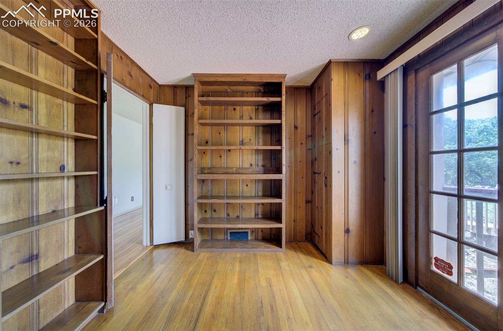 130 Cresta Road Colorado Springs, CO 80906 - Photo 23 of 39 Gallery Image 23