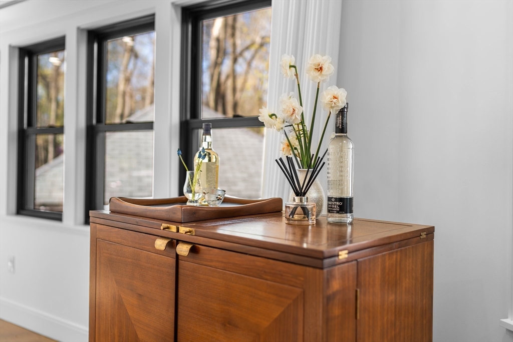 45 Rowena Road Newton, MA 02459 - Photo 9 of 42