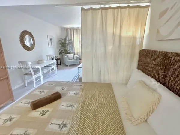 $1,900 | 1050 Pennsylvania Avenue, Unit 28, Miami Beach, FL 33139