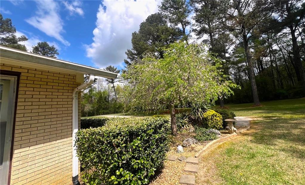 949 Lovebridge Road Southeast Calhoun, GA 30701 - Photo 13 of 30